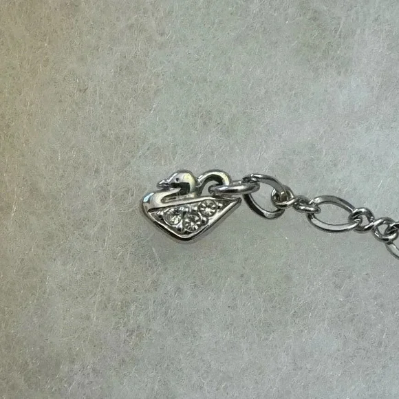 Swarovski Silver Necklace with Clear Crystal Pendant - Picture 3 of 5